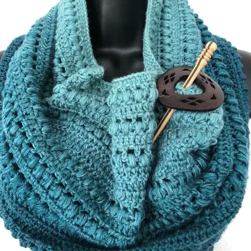 Stella Crocheted Cowl