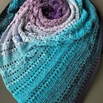 Beginner crochet triangle shawl pattern