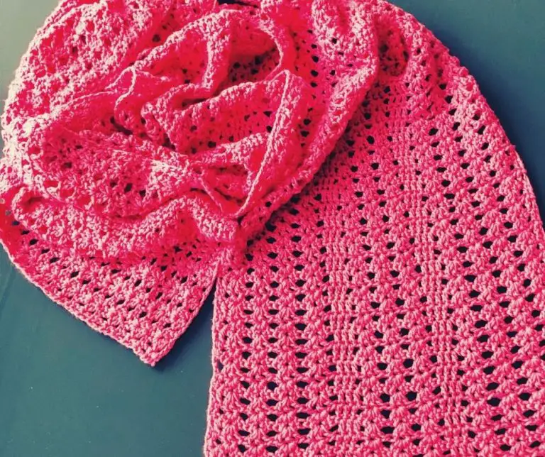 Easy Lacy Crochet Scarf
