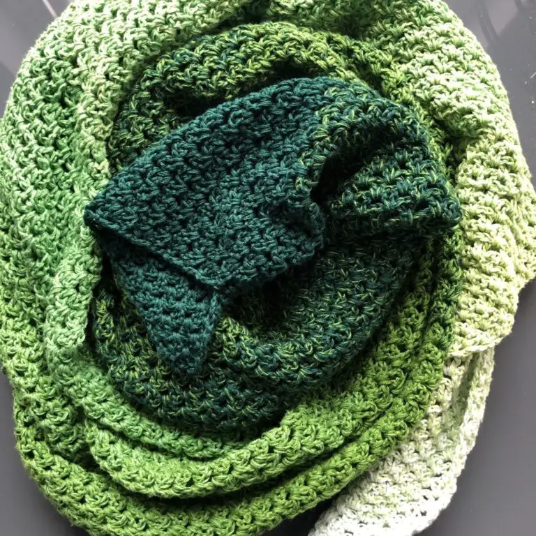 How to make a semi circle shawl - Granny Merge Semi