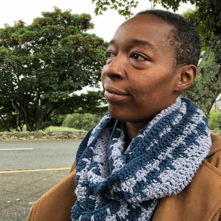 FREE Infinity Scarf crochet pattern – Mirror Infinity