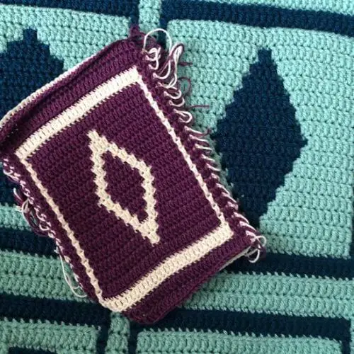 Hooking Diamonds Overlay Mosaic Crochet Pattern
